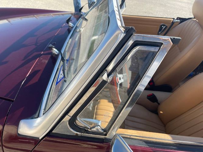 Mg-Midget-1979-Burgundy-Tan-Leather-18