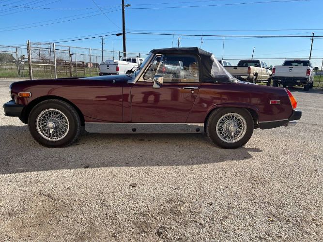 Mg-Midget-1979-Burgundy-Tan-Leather-19
