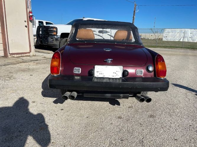 Mg-Midget-1979-Burgundy-Tan-Leather-5
