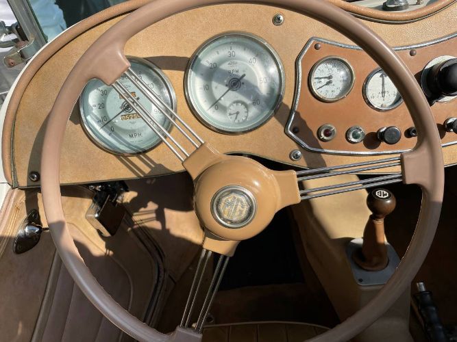 Mg-Td-1952-White-7
