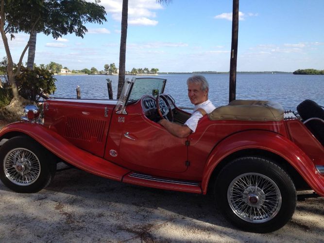 Mg-Td-1982-Red-1