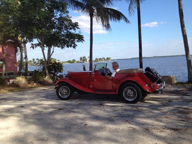 Mg-Td-1982-Red