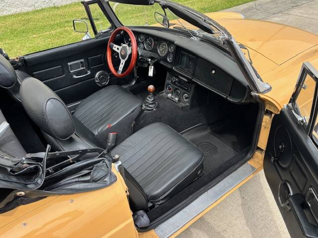 Mg-mgb-1977-14