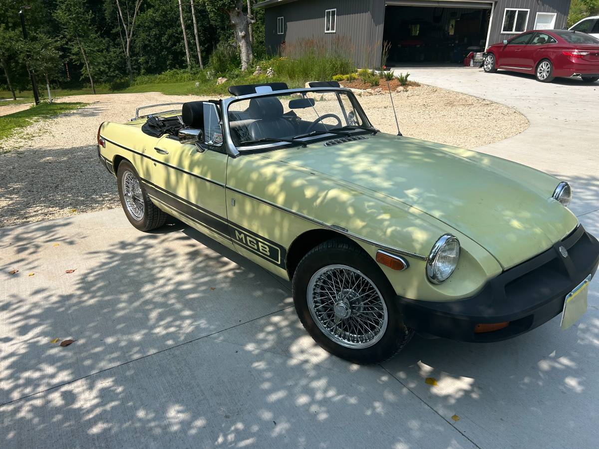 Mg-mgb-1977-yellow-2