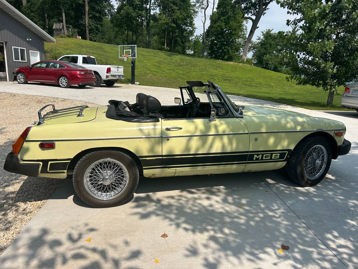 Mg-mgb-1977-yellow-3