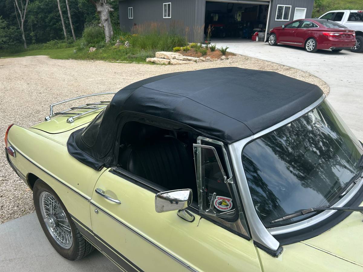 Mg-mgb-1977-yellow-5