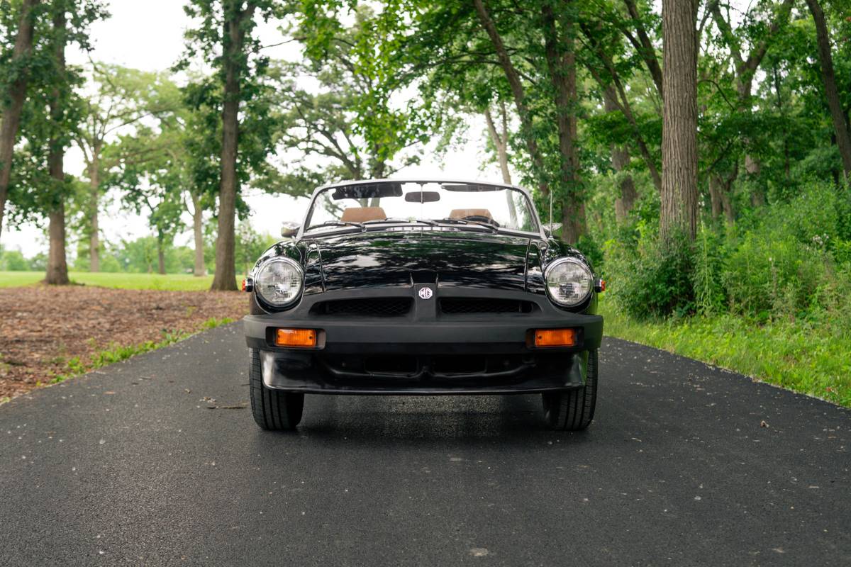 Mg-mgb-le-1980-black-12