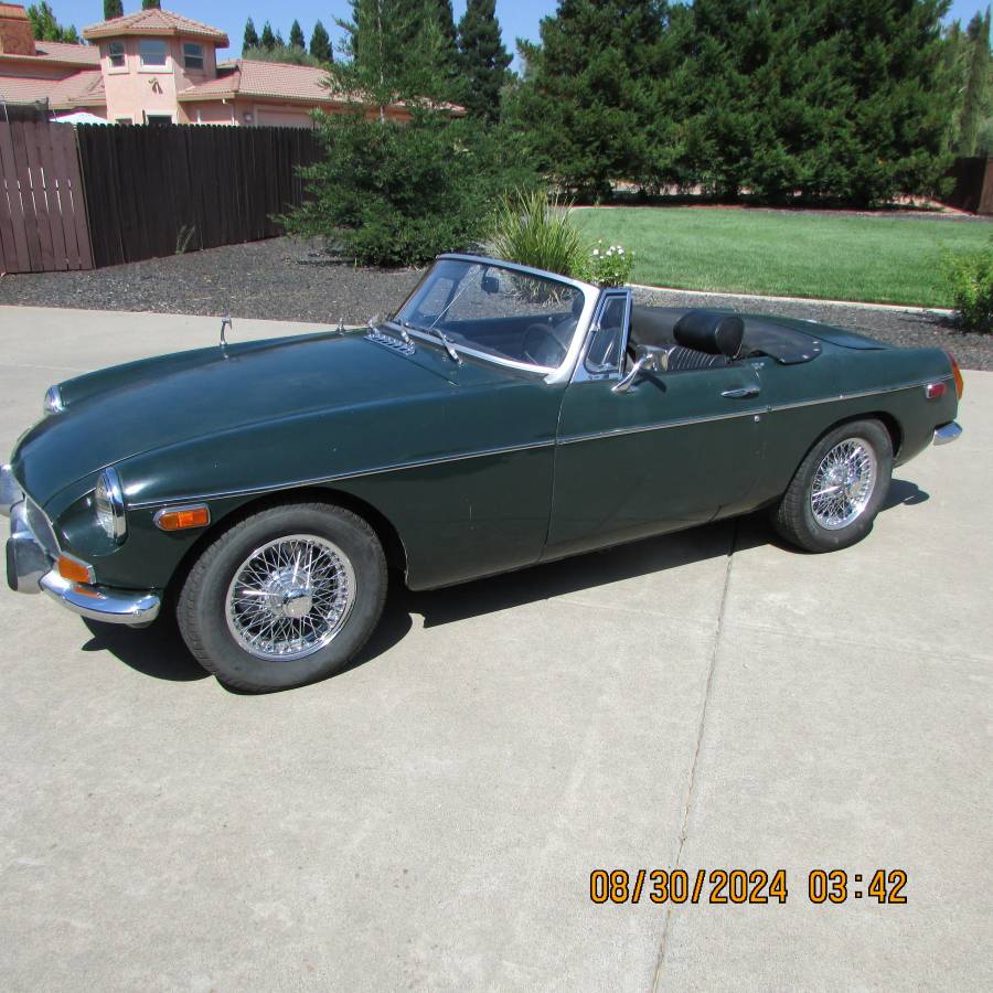 Mg-mgb-roadster-1971-green