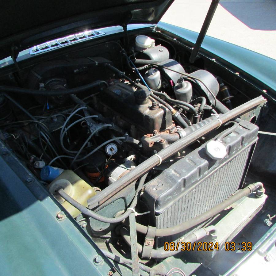 Mg-mgb-roadster-1971-green-5