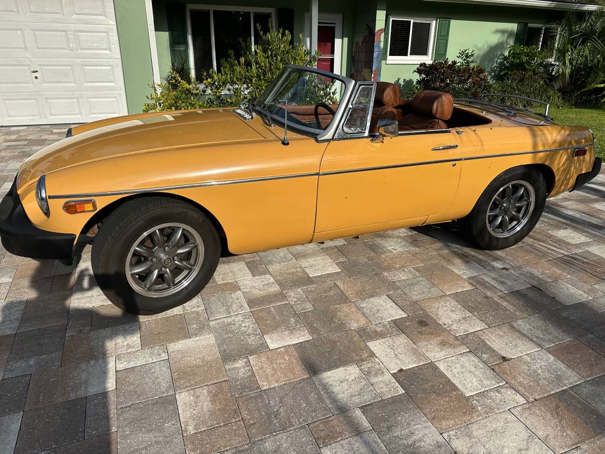 Mgb-1977-yellow-1