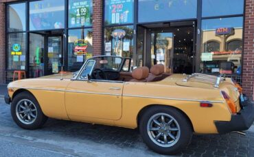 Mgb-1977-yellow