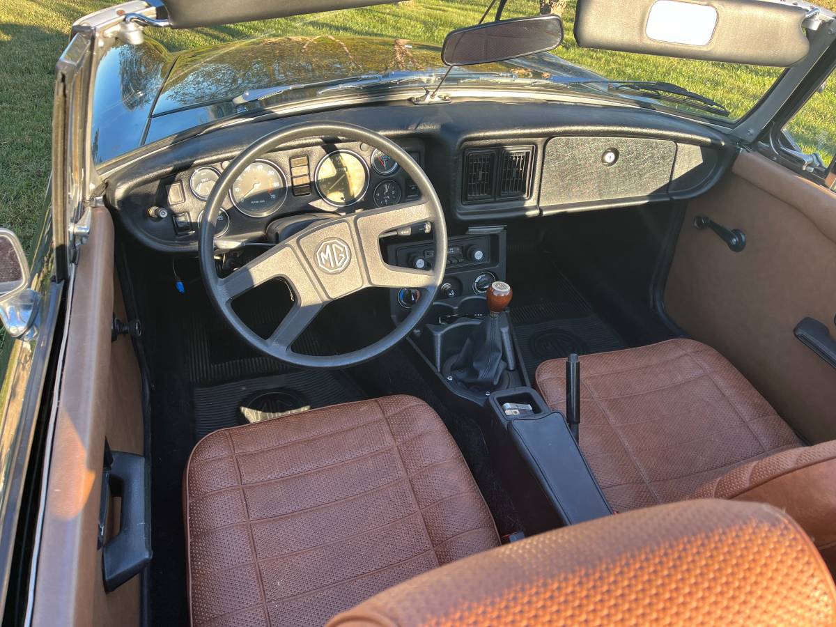 Mgb-1979-green-5