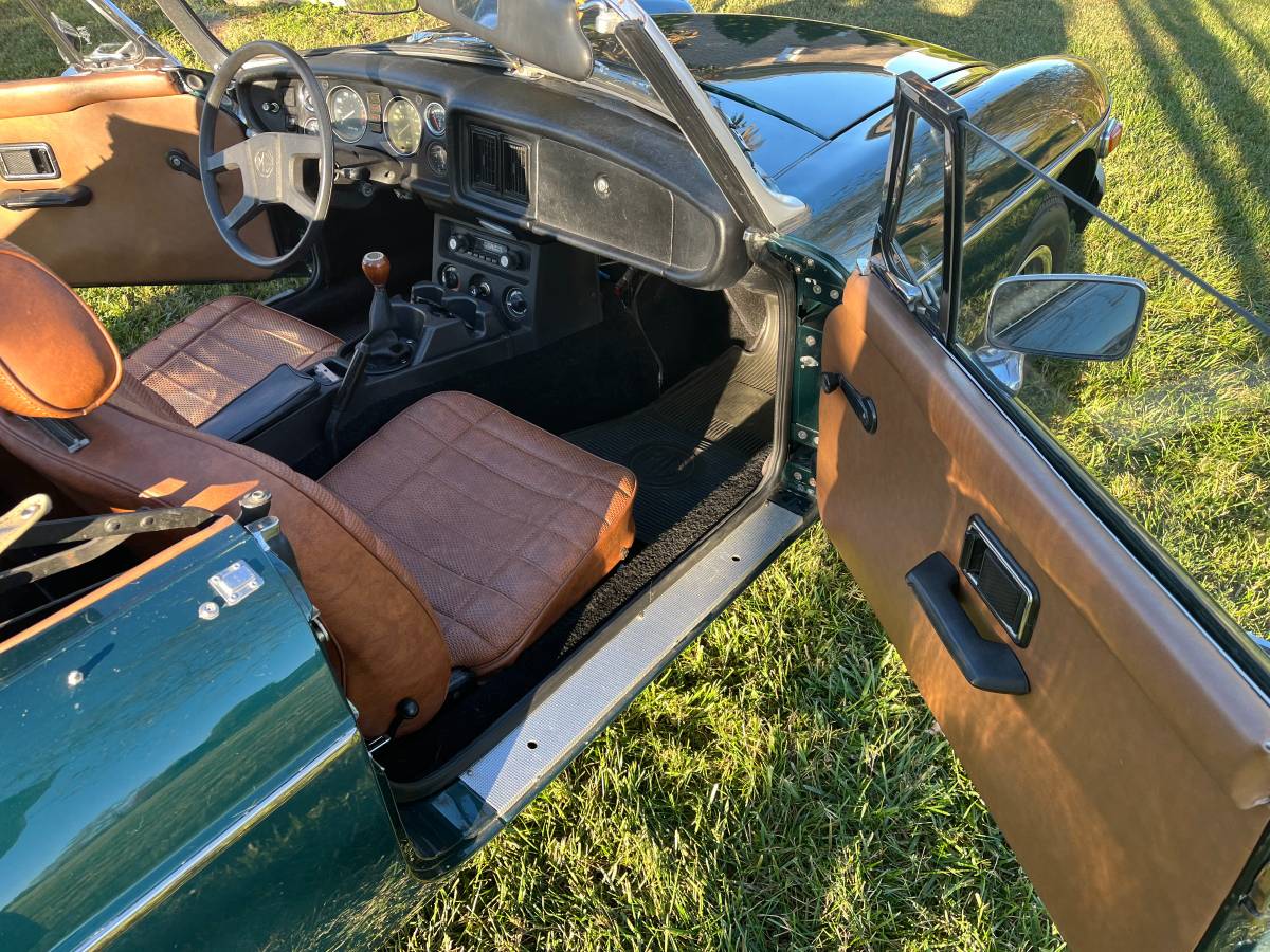 Mgb-1979-green-8