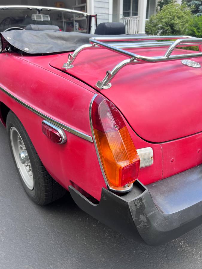 Mgb-convertible-1976-red-27