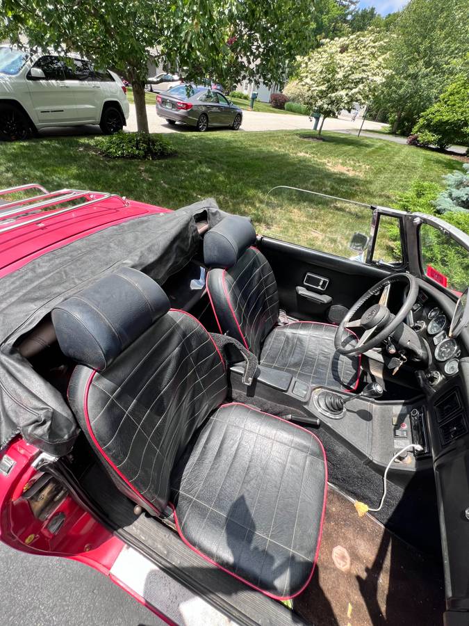 Mgb-convertible-1976-red-40