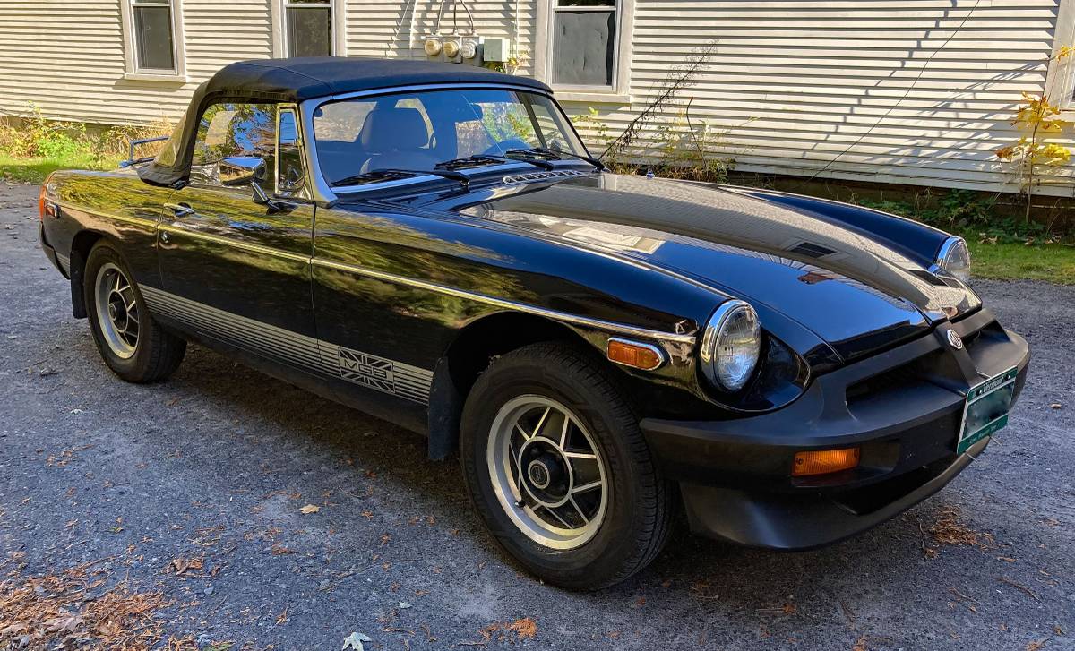 Mgb-roadster-1980-black-4