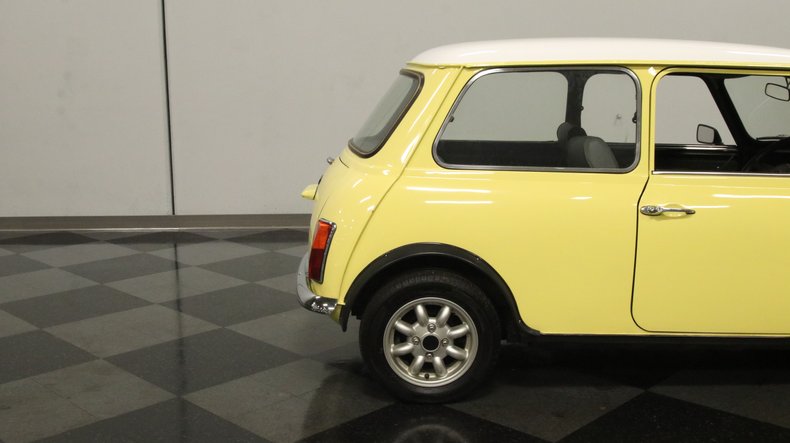 Mini-1970-Yellow-Gray-10