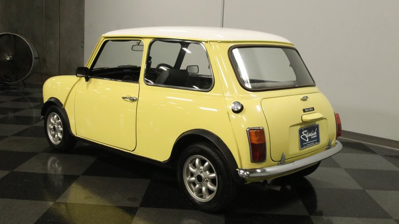 Mini-1970-Yellow-Gray-15