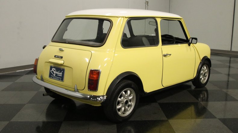 Mini-1970-Yellow-Gray-19