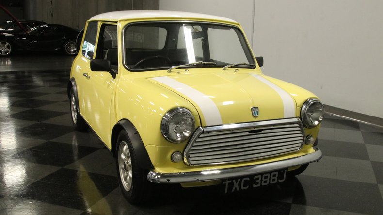 Mini-1970-Yellow-Gray-23