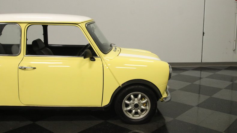 Mini-1970-Yellow-Gray-32