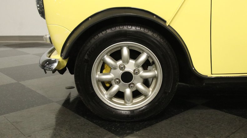 Mini-1970-Yellow-Gray-8