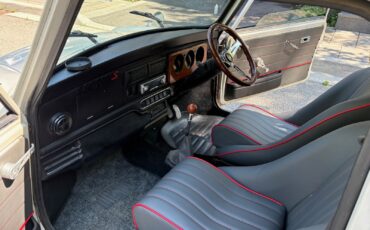 Mini-Classic-Mini-1995-Coupe-11