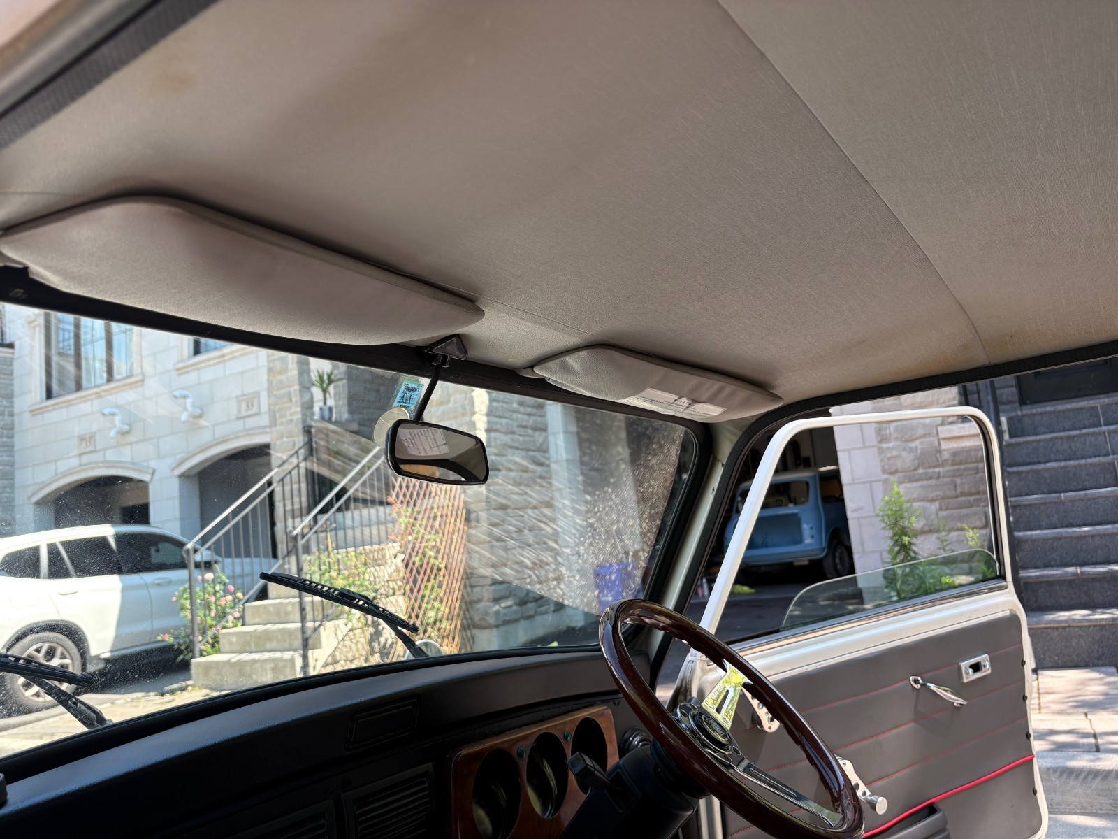 Mini-Classic-Mini-1995-Coupe-14