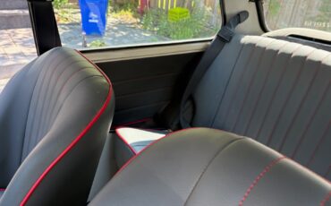 Mini-Classic-Mini-1995-Coupe-15