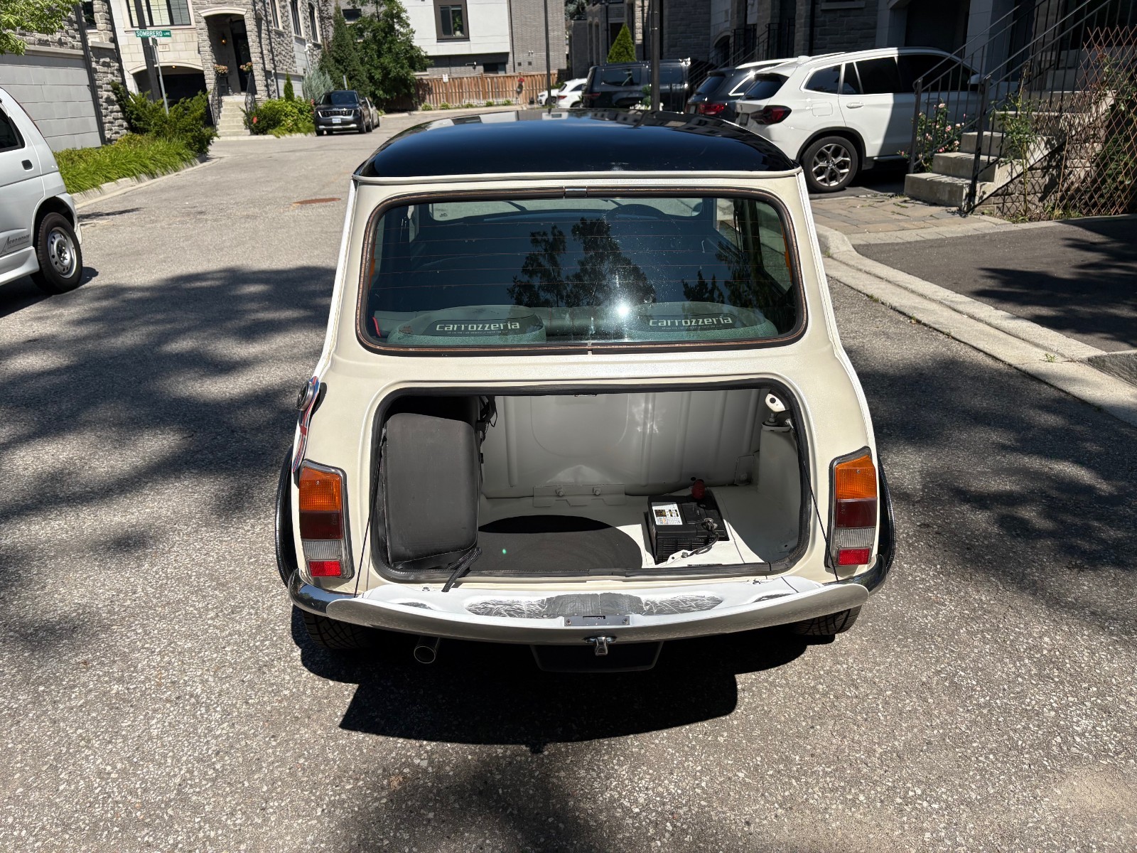 Mini-Classic-Mini-1995-Coupe-21