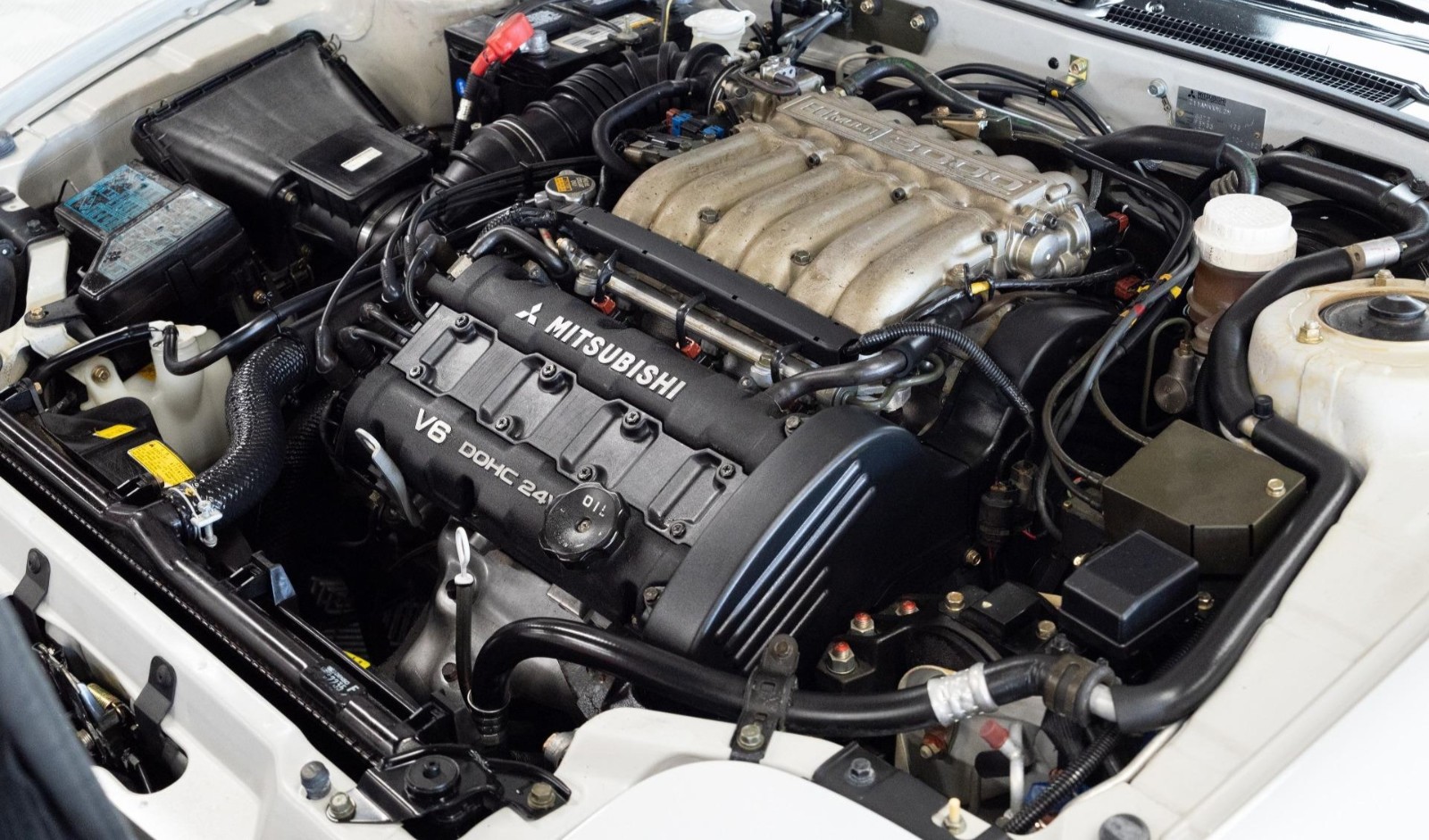Mitsubishi-3000GT-1993-Hatchback-16