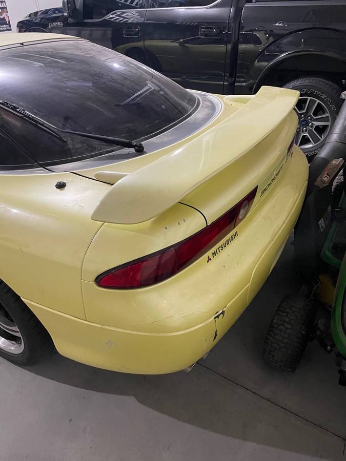 Mitsubishi-3000gt-1995-yellow-2