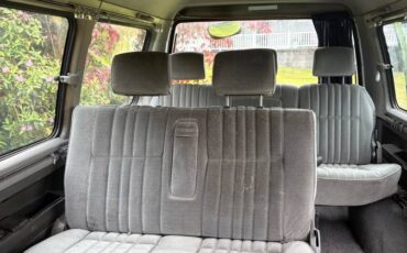 Mitsubishi-Delica-l300-diesel-1991-blue-5