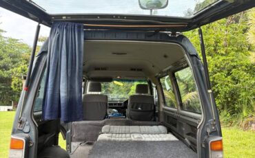 Mitsubishi-Delica-l300-diesel-1991-blue-9