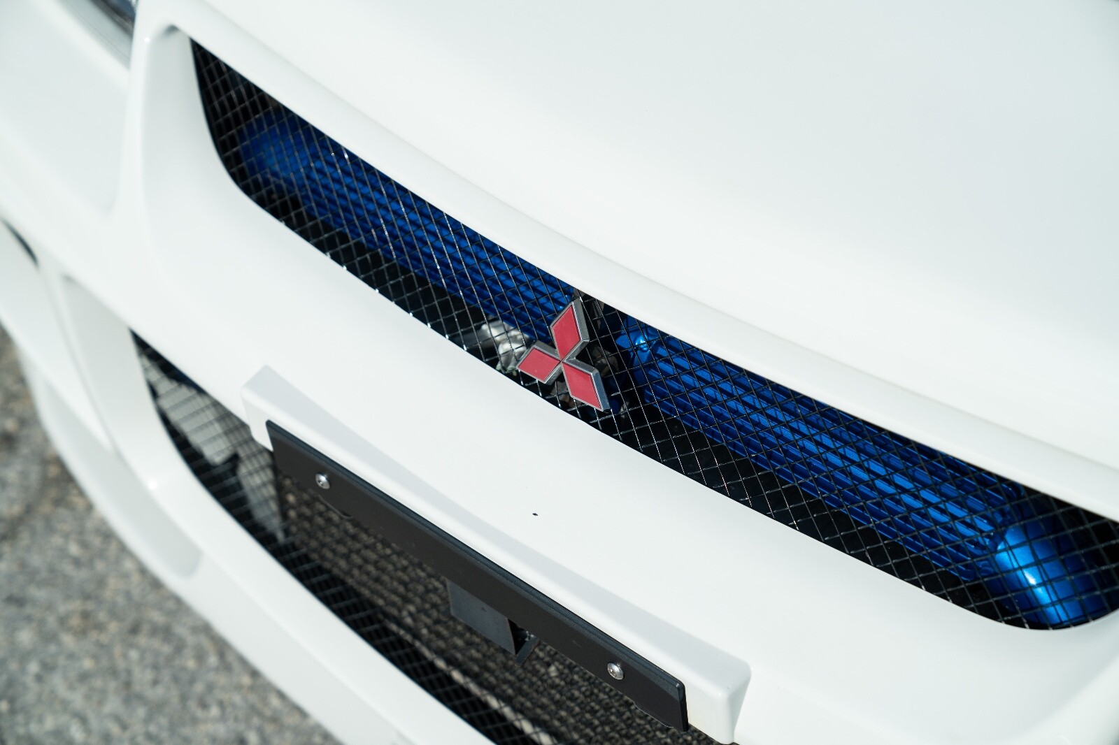 Mitsubishi-Lancer-1995-Sedan-23