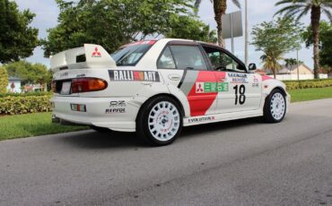 Mitsubishi-Lancer-1995-Sedan-3