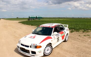 Mitsubishi-Lancer-1995-Sedan-4