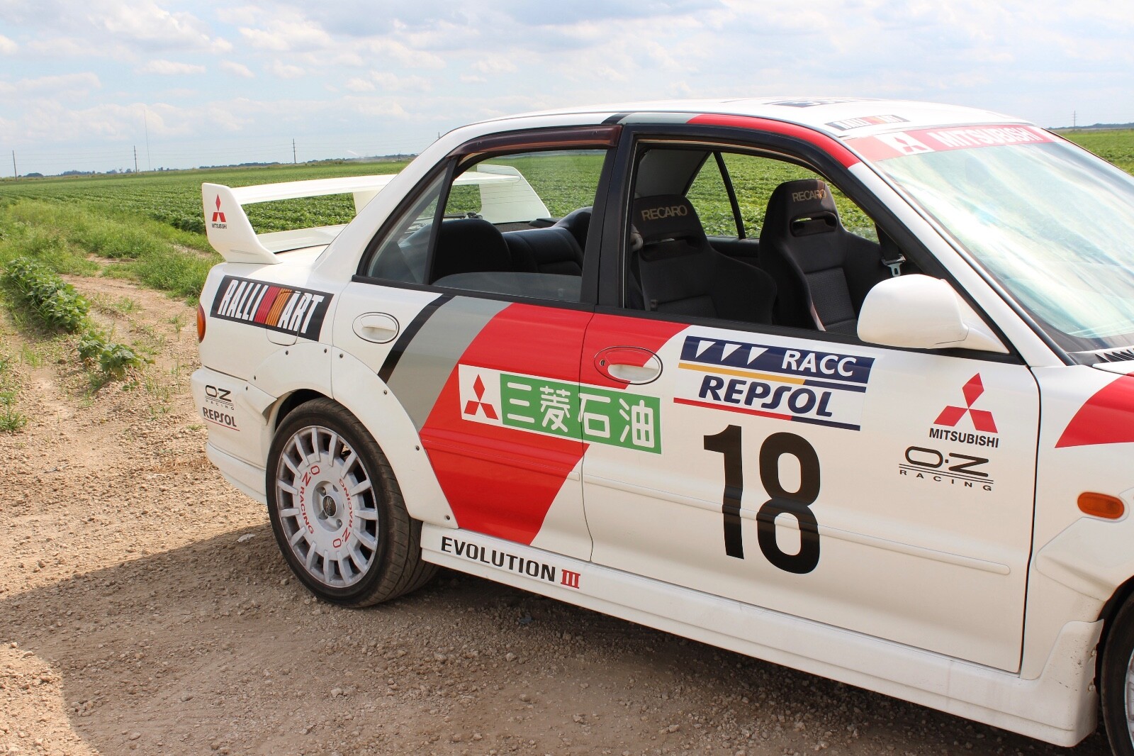 Mitsubishi-Lancer-1995-Sedan-6