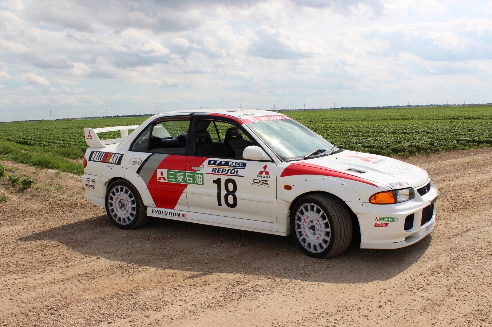 Mitsubishi-Lancer-1995-Sedan-9