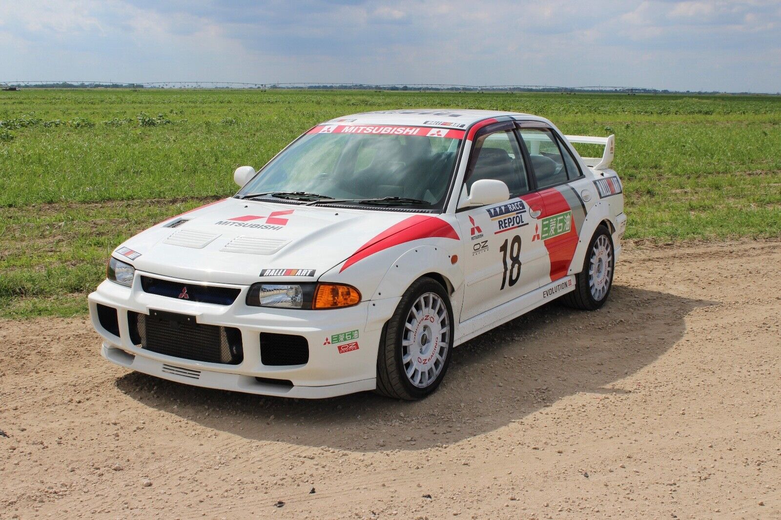 Mitsubishi-Lancer-1995-Sedan