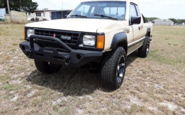 Mitsubishi-Mighty-max-4x4-1988-1