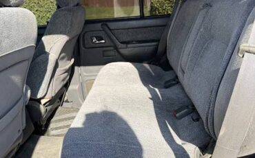 Mitsubishi-Montero-ls-sport-utility-4d-1995-grey-13