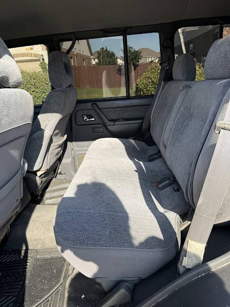 Mitsubishi-Montero-ls-sport-utility-4d-1995-grey-13