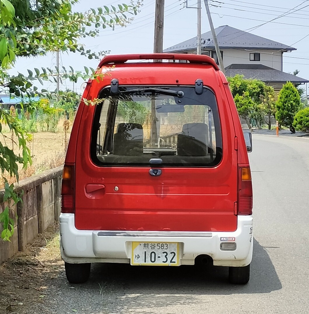 Mitsubishi-Other-1980-Compact-2