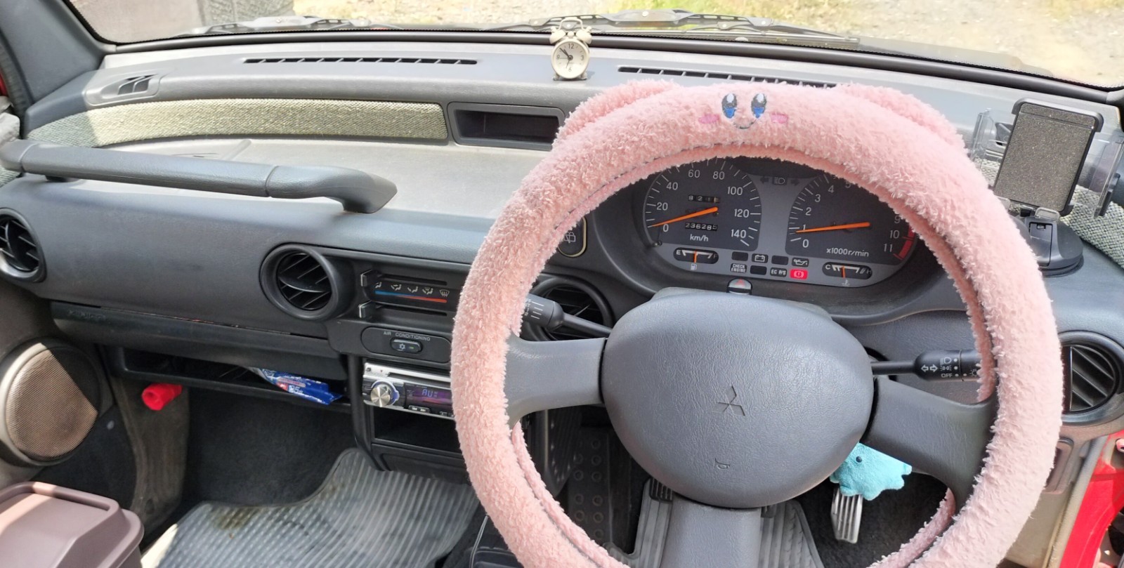 Mitsubishi-Other-1980-Compact-9