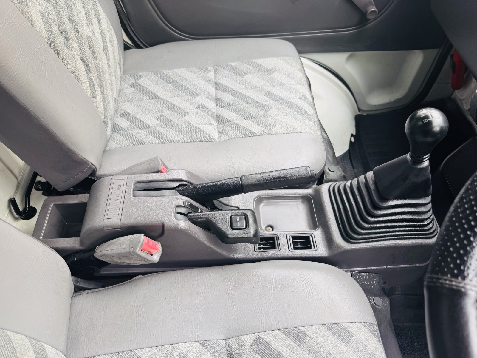 Mitsubishi-Other-1995-13