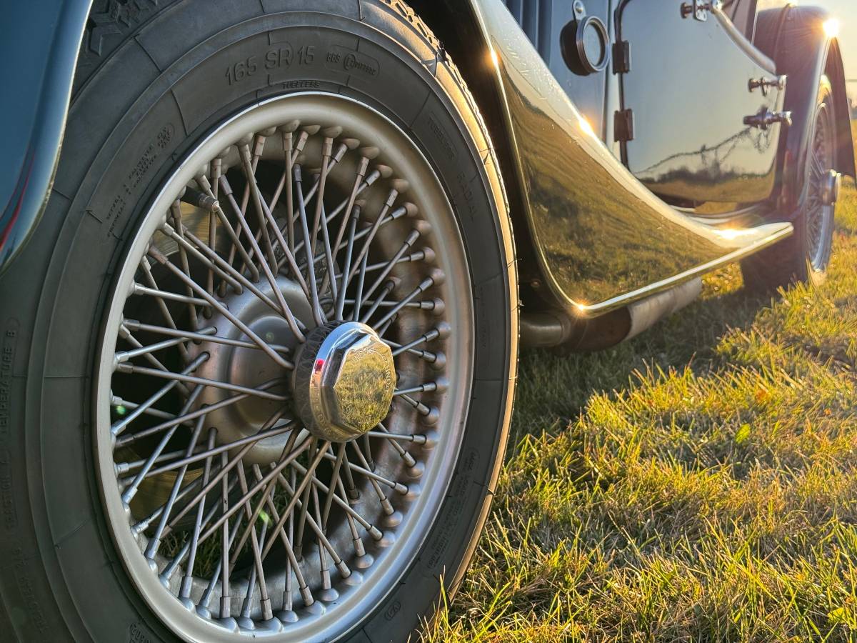 Morgan-44-1984-green-15