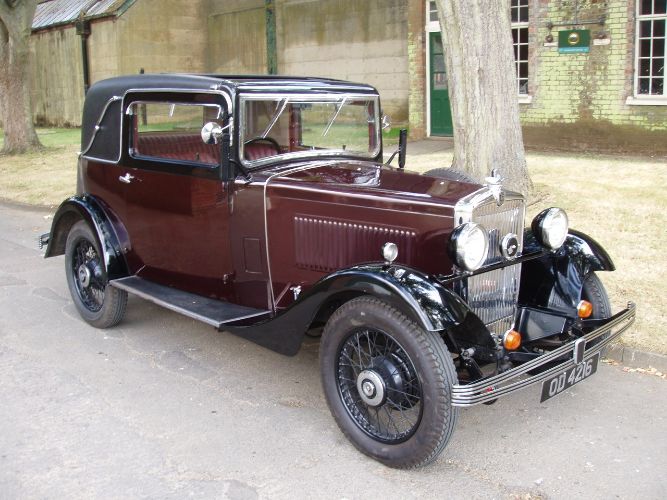 Morris-Minor-1932-Dark-Burgundy-RedBl-Burgundy-Red-Leather