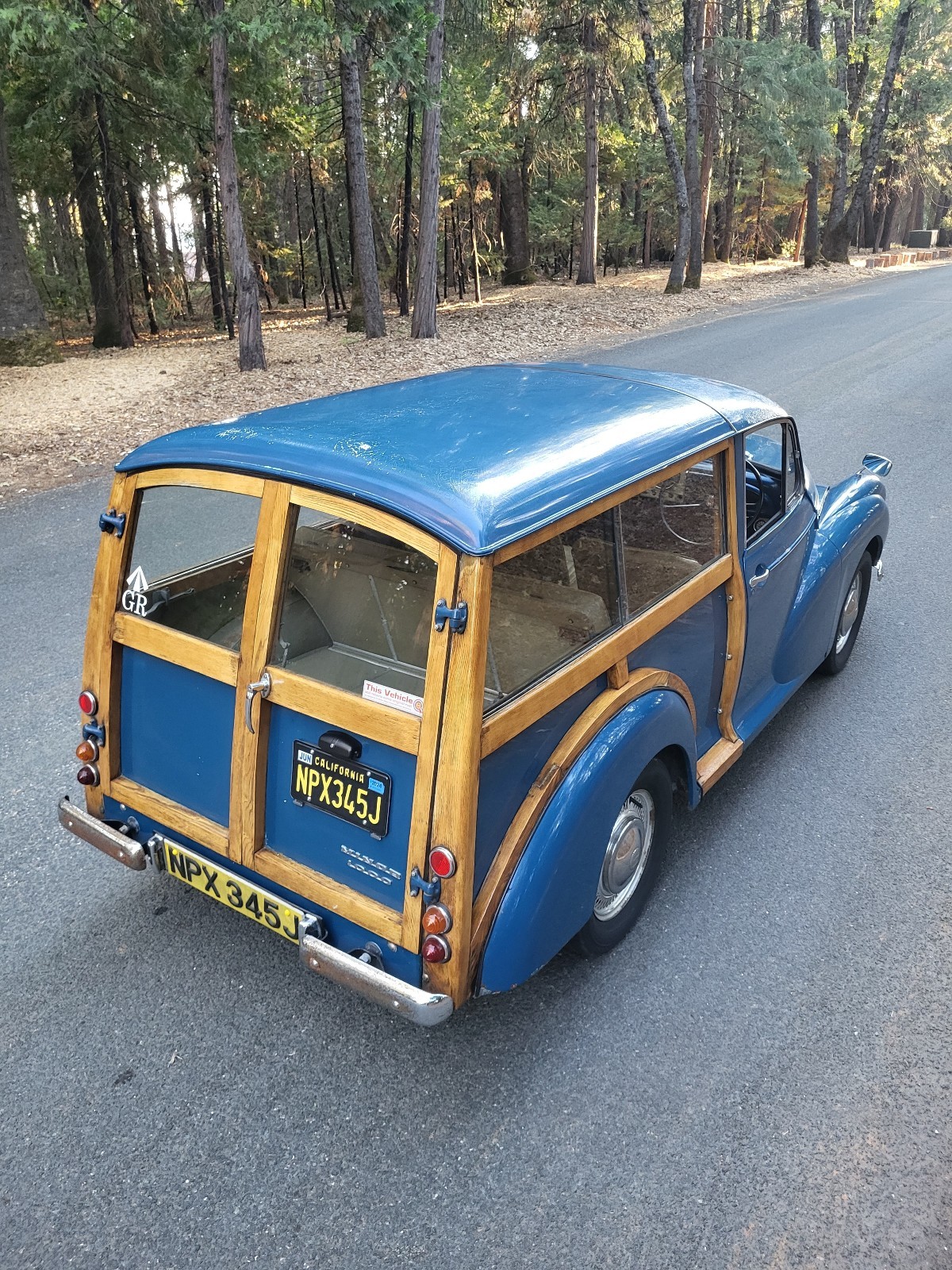 Morris-Minor-Traveller-1971-11