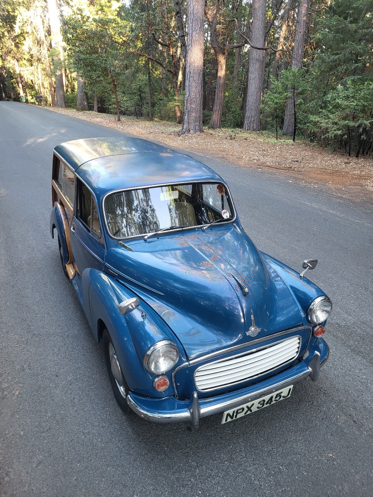 Morris-Minor-Traveller-1971-8